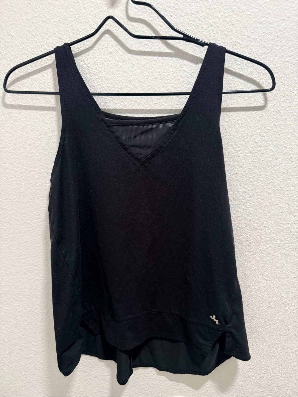 Soft Women’s Black V-Neck Exercise Tank Top | S